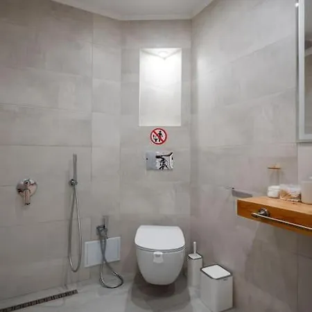 2-bedroom Flat - Sunny Balcony Appartement *