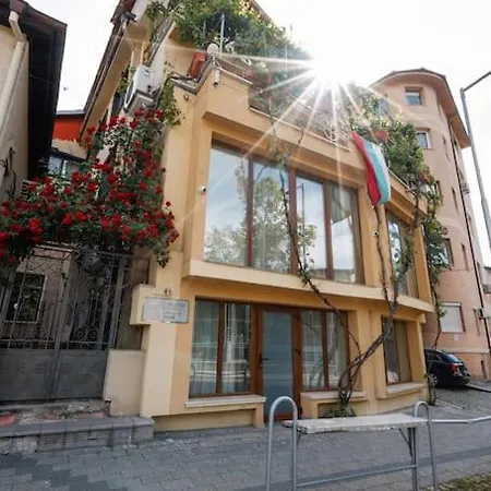 2-bedroom Flat - Sunny Balcony Plovdiv